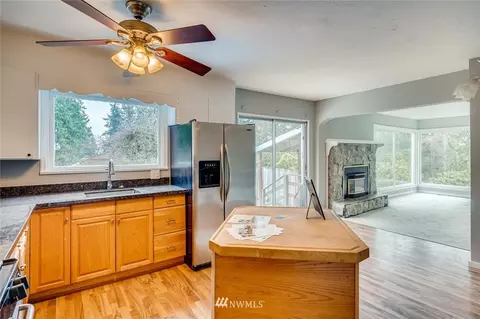 4515 Crescent Ave, Everett, WA 98203 photo 8