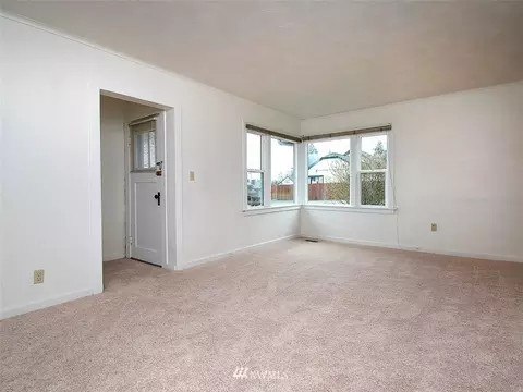 6504 Highland Dr, Everett, WA 98203 photo 4