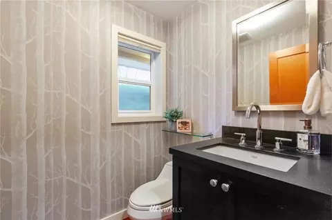 3405 E Spring St, Seattle, WA 98122 photo 12