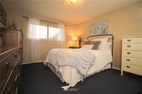 1241 Florence St, Enumclaw, WA 98022 photo 13