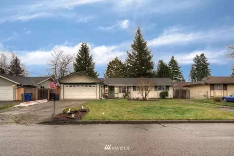 1851 Mckinley St, Enumclaw, WA 98022 photo 1