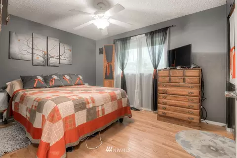 1851 Mckinley St, Enumclaw, WA 98022 photo 8