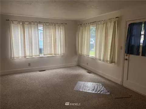 501 Harrison St, Sumner, WA 98390 photo 8