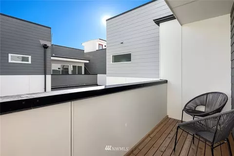 628 10th Ave E, Seattle, WA 98102 photo 16