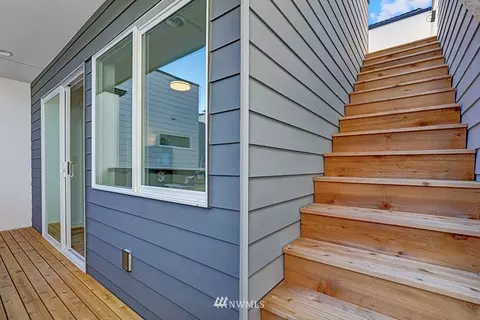 628 10th Ave E, Seattle, WA 98102 photo 13
