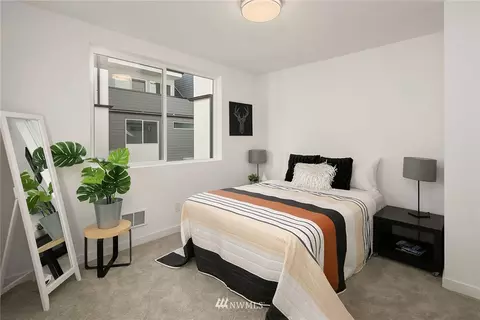 628 10th Ave E, Seattle, WA 98102 photo 11