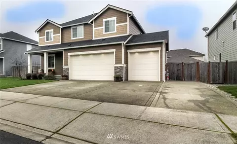 219 Fielding St NE, Orting, WA 98360 photo 2