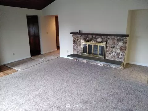 1815 Hoyt Ave, Everett, WA 98201 photo 3
