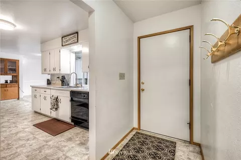 208 Tacoma Ave NW, Orting, WA 98360 photo 7