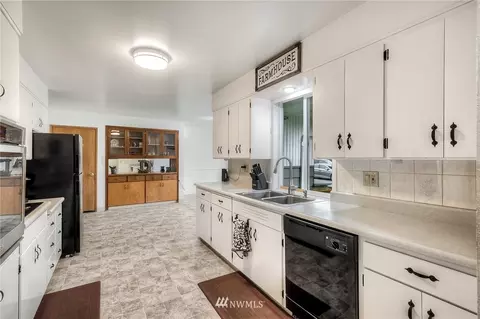 208 Tacoma Ave NW, Orting, WA 98360 photo 8