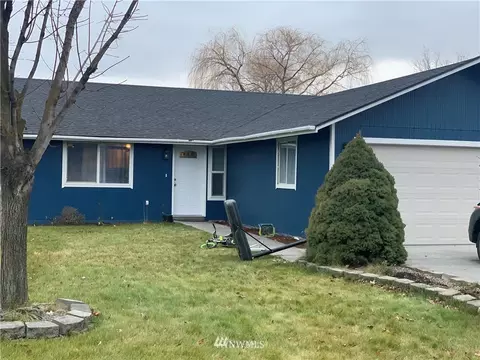 580 E Othello St, Othello, WA 99344 photo 1