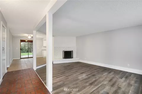 15906 Elm St E, Sumner, WA 98390 photo 2