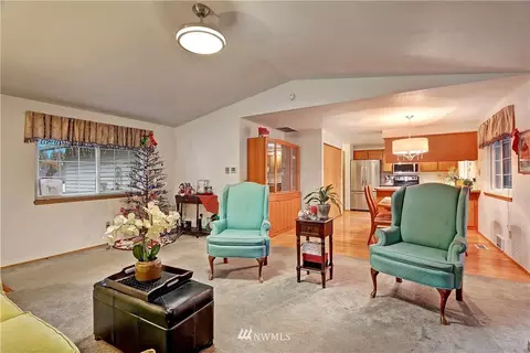 5026 Alta Dr, Everett, WA 98203 photo 3
