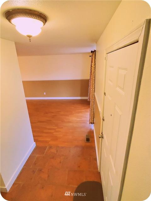 1306 Mellinger Ave NW, Orting, WA 98360 photo 4