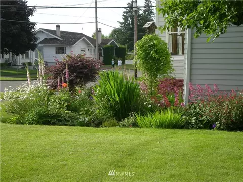 2044 Montgomery Ave, Enumclaw, WA 98022 photo 12
