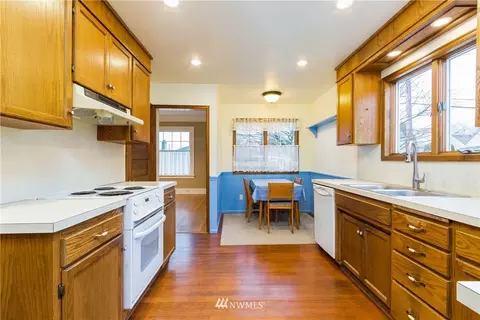 2044 Montgomery Ave, Enumclaw, WA 98022 photo 6