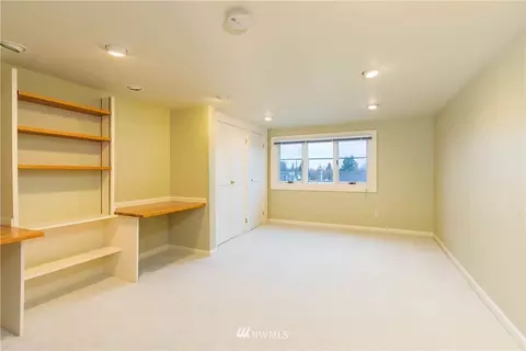 2044 Montgomery Ave, Enumclaw, WA 98022 photo 9