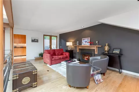 205 40th Ave E, Seattle, WA 98112 photo 3