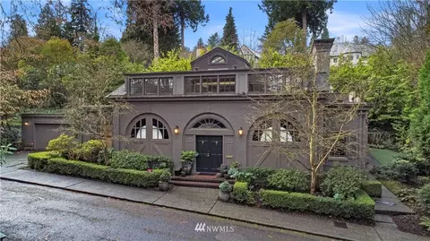 205 40th Ave E, Seattle, WA 98112 photo 1