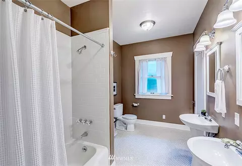 1949 26th Ave E, Seattle, WA 98112 photo 15
