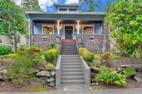 1949 26th Ave E, Seattle, WA 98112 photo 1