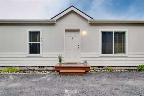 91 Ely Pl, Allyn, WA 98524 photo 1