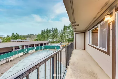 9515 NE 180th St #C-102, Bothell, WA 98011 photo 11