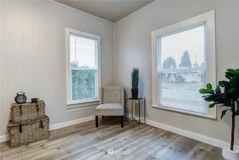 2115 Maple St, Everett, WA 98201 photo 2