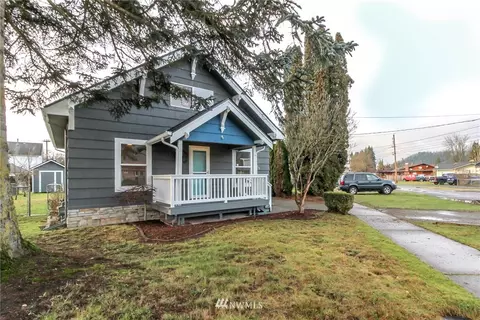 413 Corrin Ave SE, Orting, WA 98360 photo 2