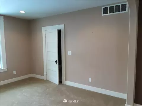 2016 Rockefeller Ave, Everett, WA 98201 photo 5