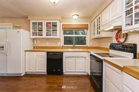 20322 10th Dr SE, Bothell, WA 98012 photo 4