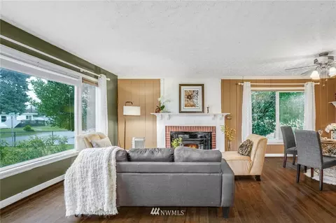 6230 Rockefeller Ave, Everett, WA 98203 photo 2