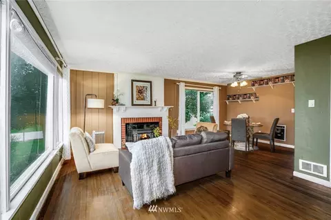 6230 Rockefeller Ave, Everett, WA 98203 photo 3