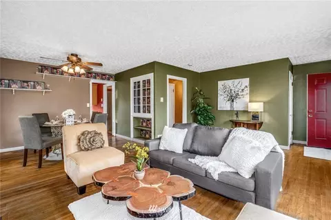 6230 Rockefeller Ave, Everett, WA 98203 photo 4