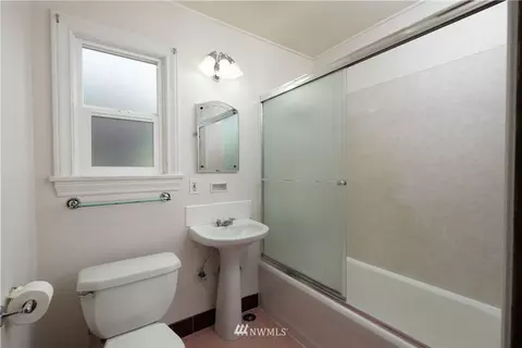 709 N 68th St, Seattle, WA 98103 photo 26