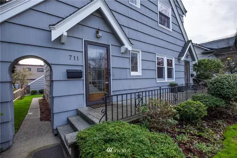 709 N 68th St, Seattle, WA 98103 photo 2