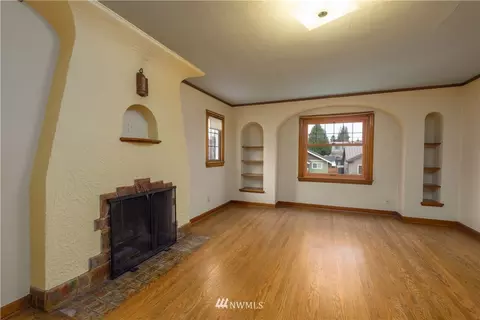 709 N 68th St, Seattle, WA 98103 photo 17