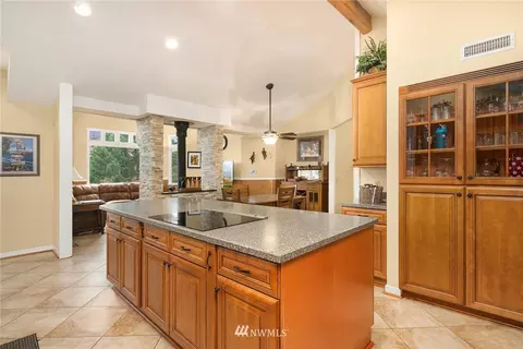 25233 SE 389th St, Enumclaw, WA 98022 photo 9