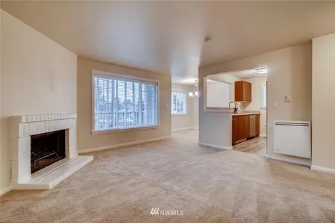 12404 E Gibson Rd #H206, Everett, WA 98204 photo 4