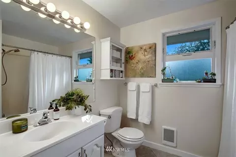 12210 Gibson Rd, Everett, WA 98204 photo 11