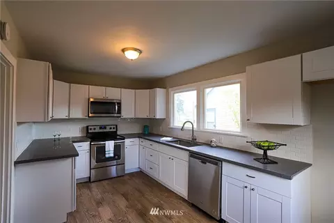 1518 Chestnut St, Everett, WA 98201 photo 3