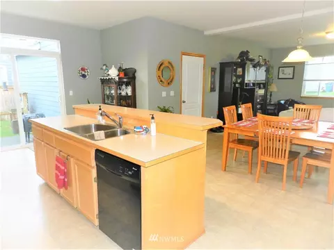 203 Cardinal St SW, Orting, WA 98360 photo 11