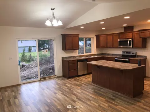 1620 208th St E, Spanaway, WA 98387 photo 3