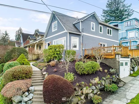 1079 25th Ave E, Seattle, WA 98112 photo 2