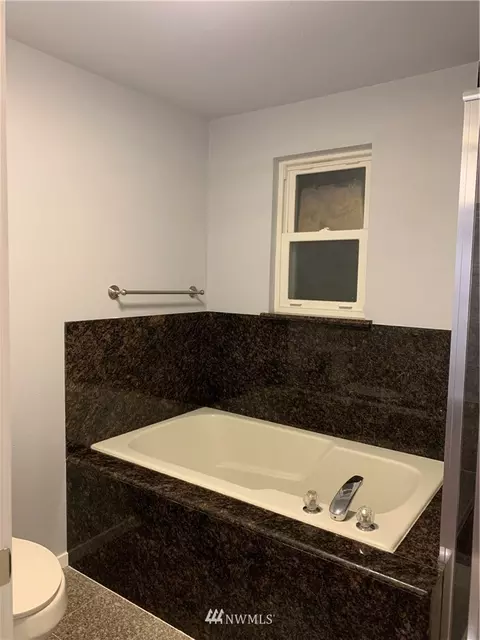 9809 25th Dr SE, Everett, WA 98208 photo 5