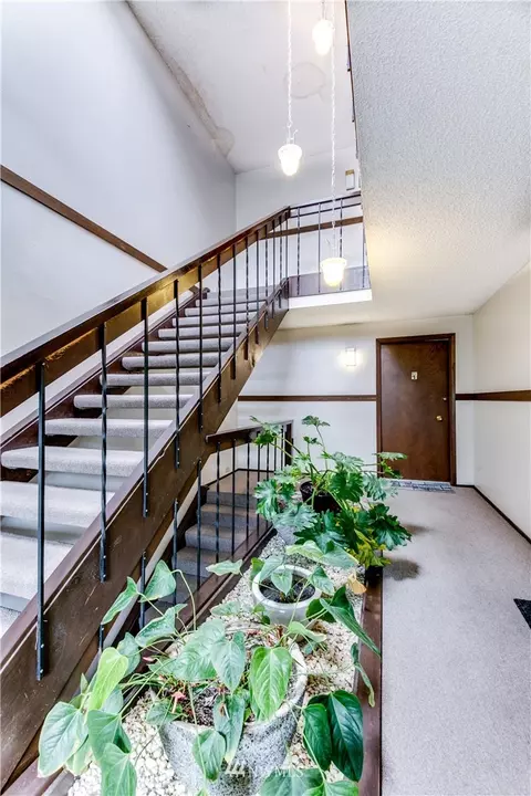 7425 SW Ruby Dr #E8, Lakewood, WA 98498 photo 2