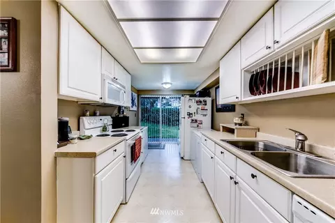 7425 SW Ruby Dr #E8, Lakewood, WA 98498 photo 8