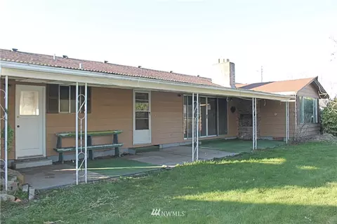 733 Charwila Ln, Enumclaw, WA 98022 photo 2