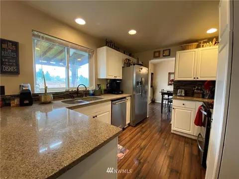 3306 Wetherbee Ln, Enumclaw, WA 98022 photo 6