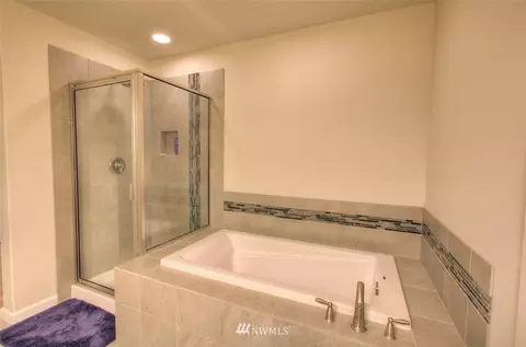 576 Sigrist Dr E, Enumclaw, WA 98022 photo 22